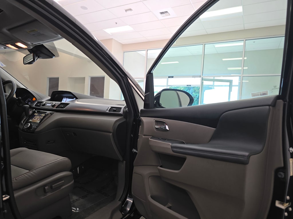 Thumbnail: 2014 Honda Odyssey - 30