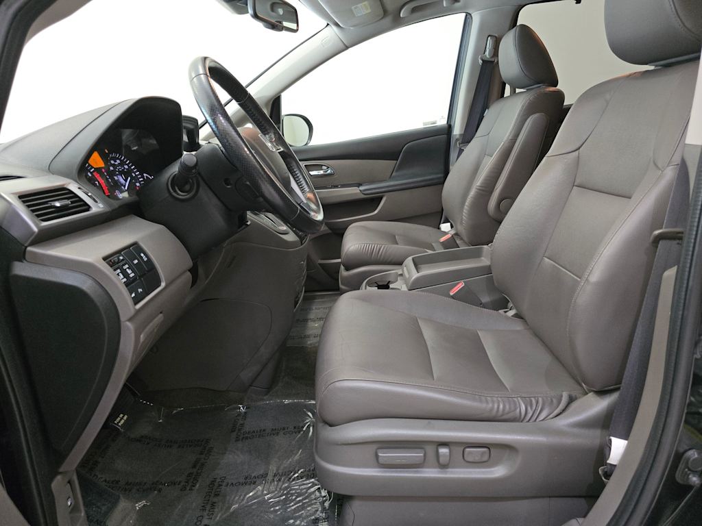 Thumbnail: 2014 Honda Odyssey - 10