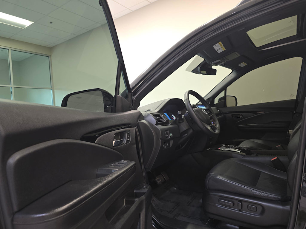 Thumbnail: 2020 Honda Passport - 15
