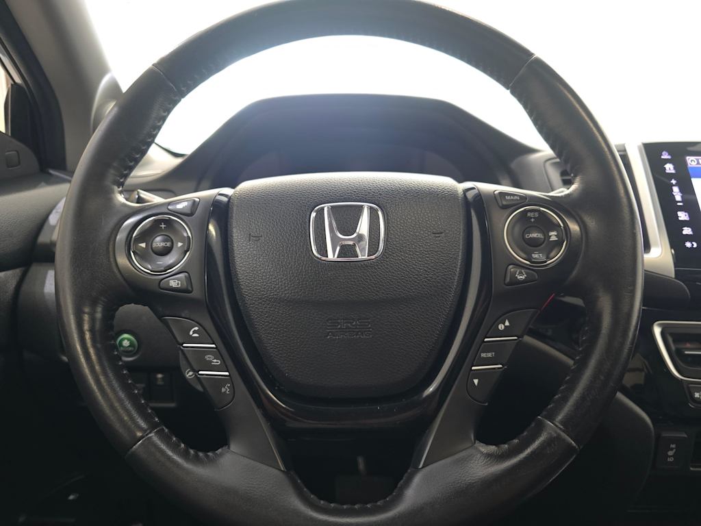 Thumbnail: 2019 Honda Ridgeline - 14