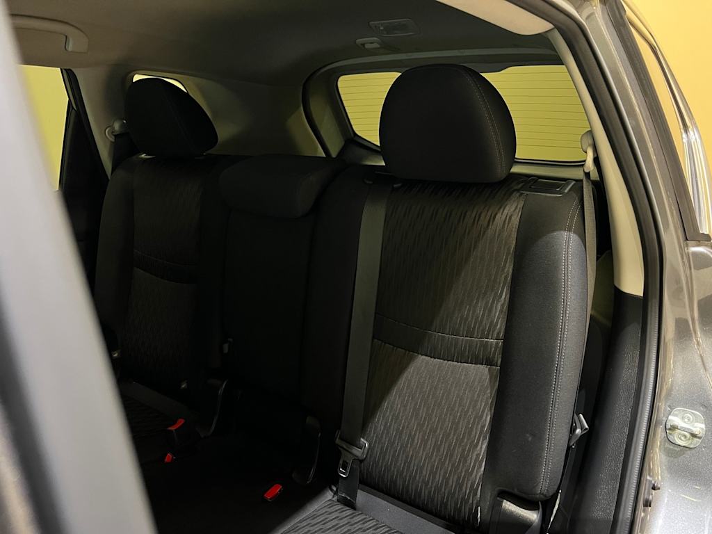 Thumbnail: 2020 Nissan Rogue - 13