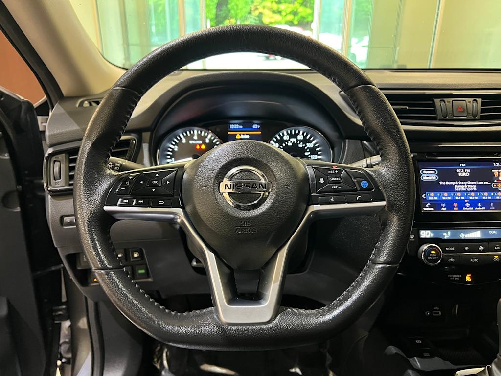 Thumbnail: 2020 Nissan Rogue - 15