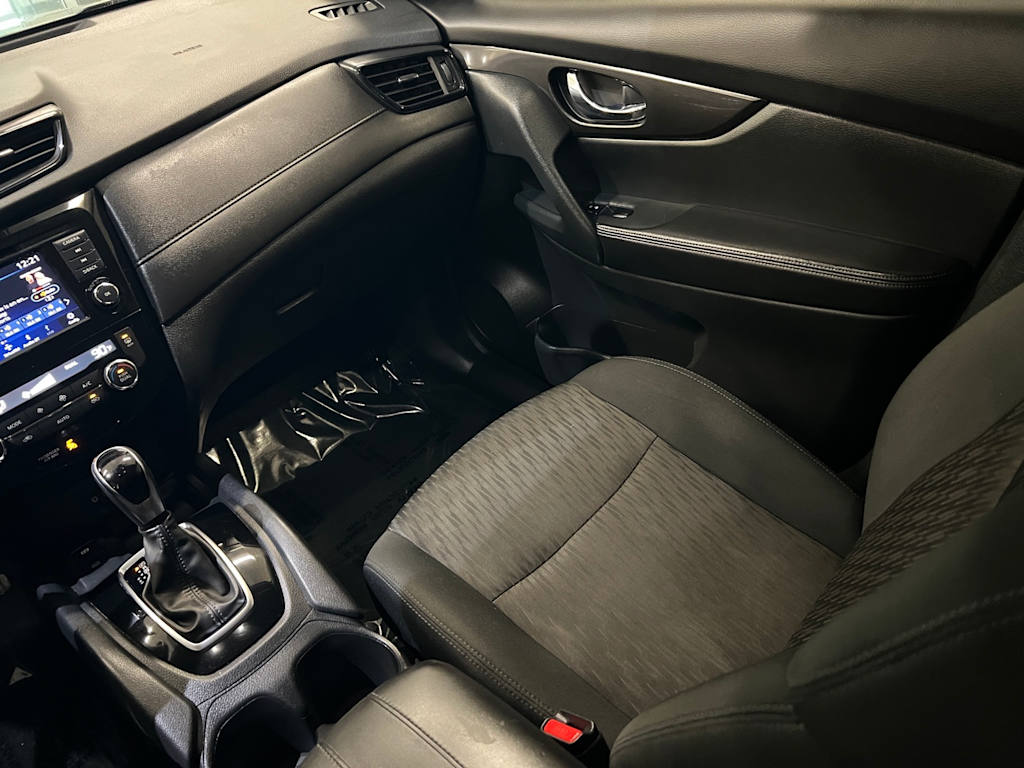 Thumbnail: 2020 Nissan Rogue - 11