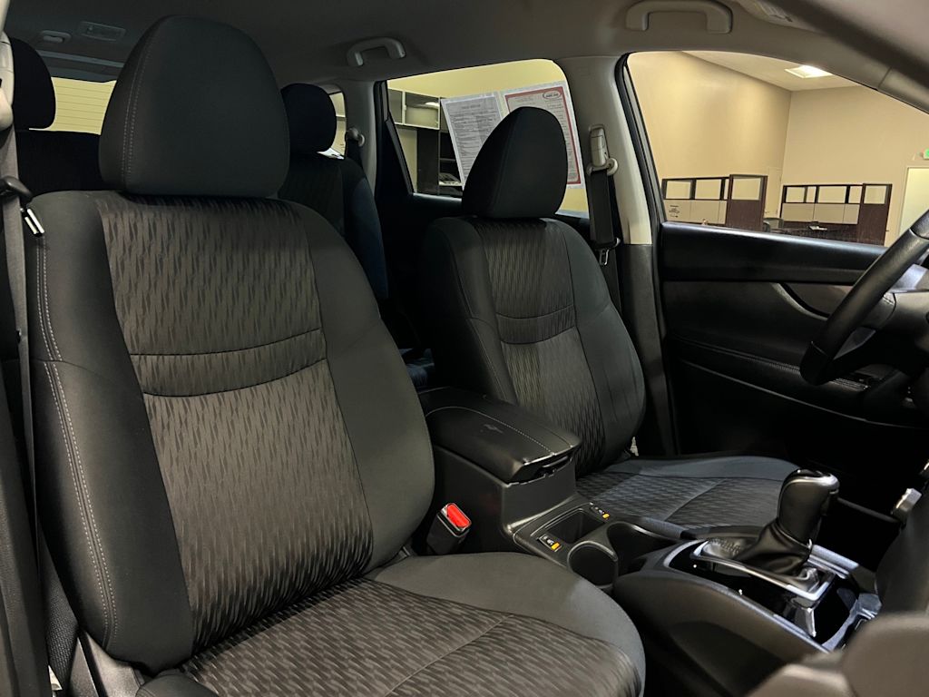 Thumbnail: 2020 Nissan Rogue - 21