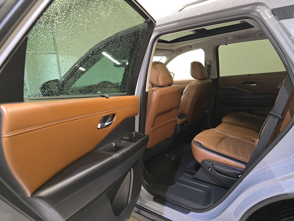 Thumbnail: 2023 Nissan Pathfinder - 29