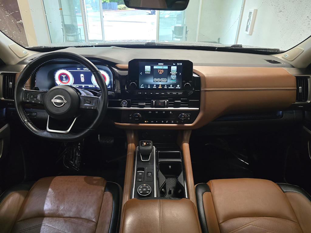 Thumbnail: 2023 Nissan Pathfinder - 10
