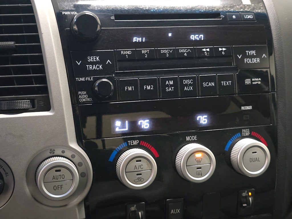 Thumbnail: 2007 Toyota Tundra - 21
