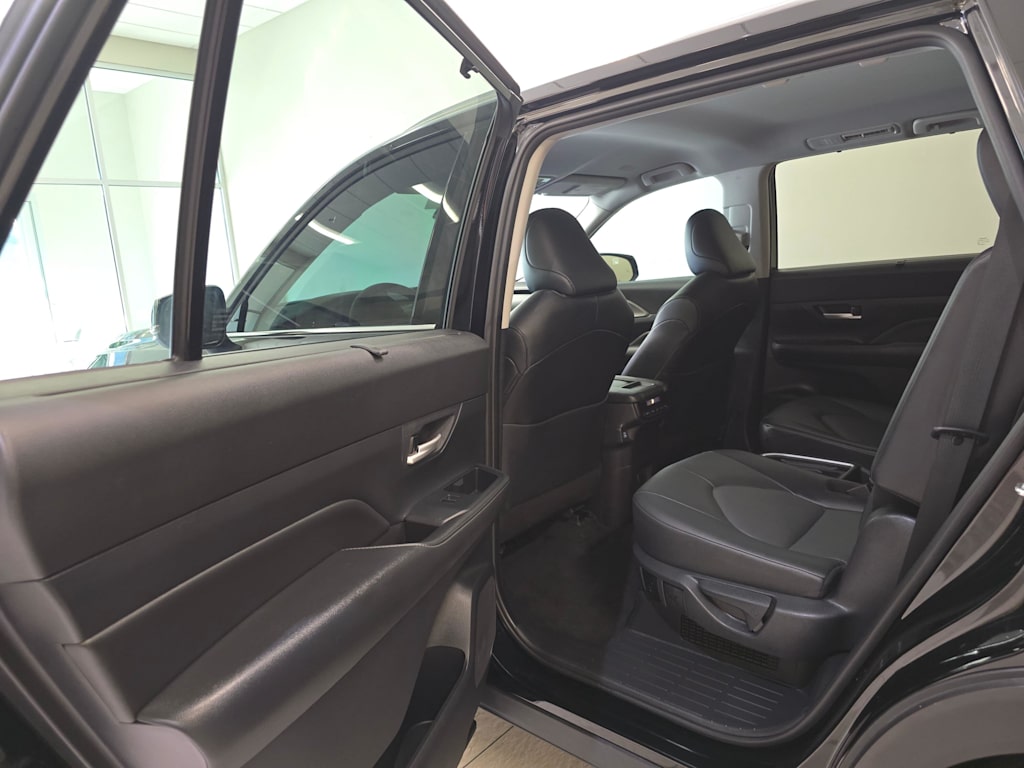 Thumbnail: 2026 Toyota Grand Highlander - 27