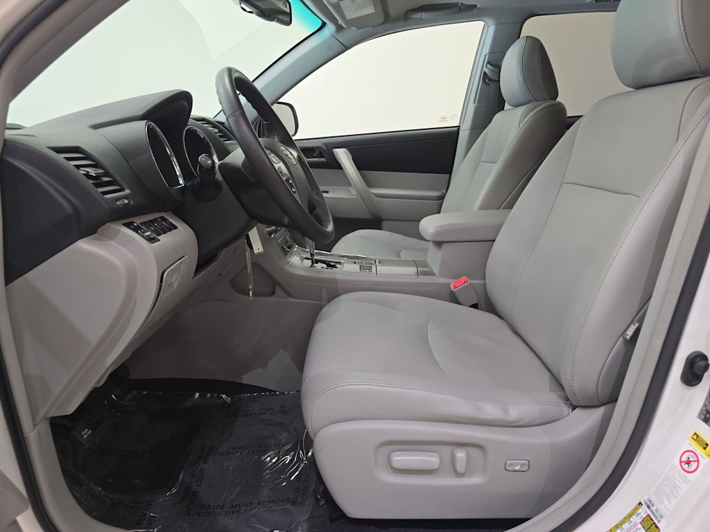Thumbnail: 2012 Toyota Highlander - 10