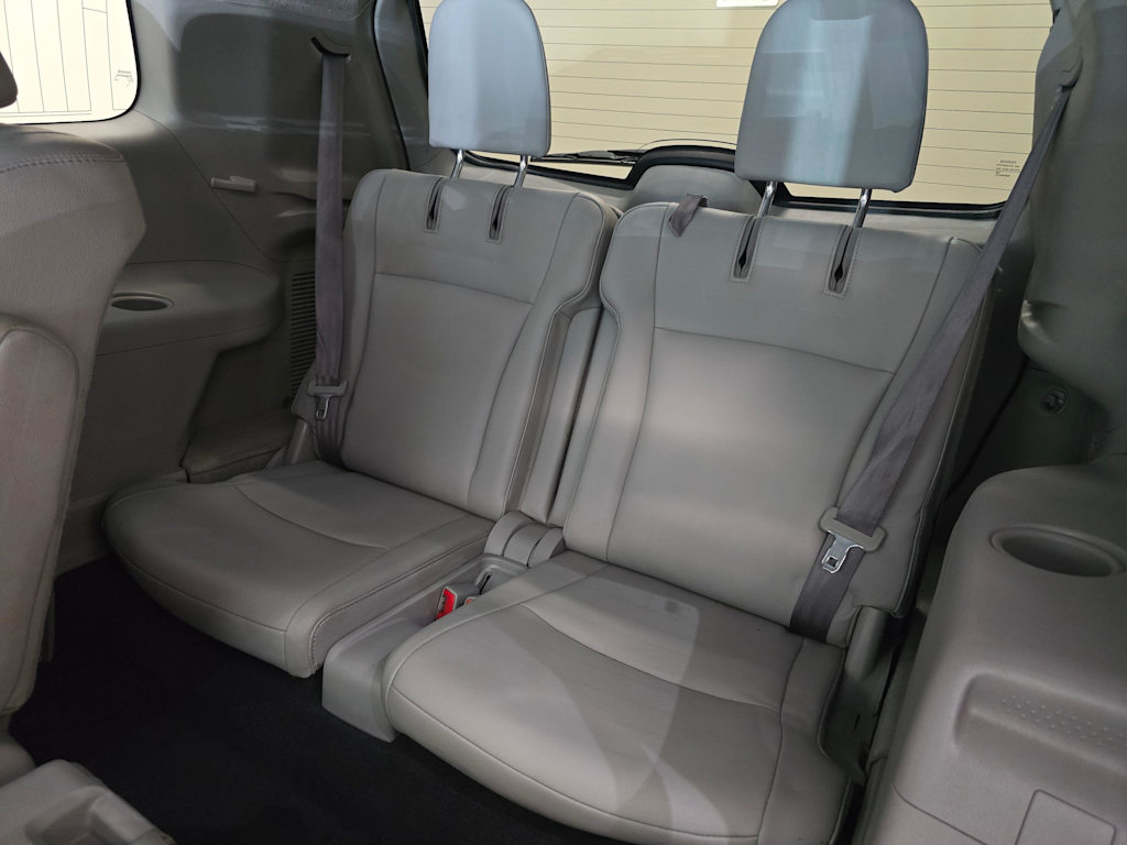 Thumbnail: 2012 Toyota Highlander - 28