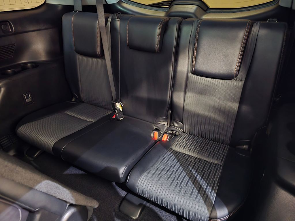 Thumbnail: 2016 Toyota Highlander - 27