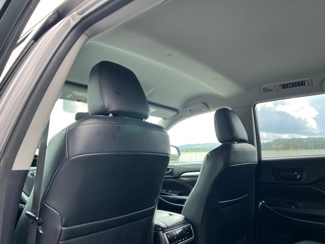 2015 Toyota Highlander LE 20