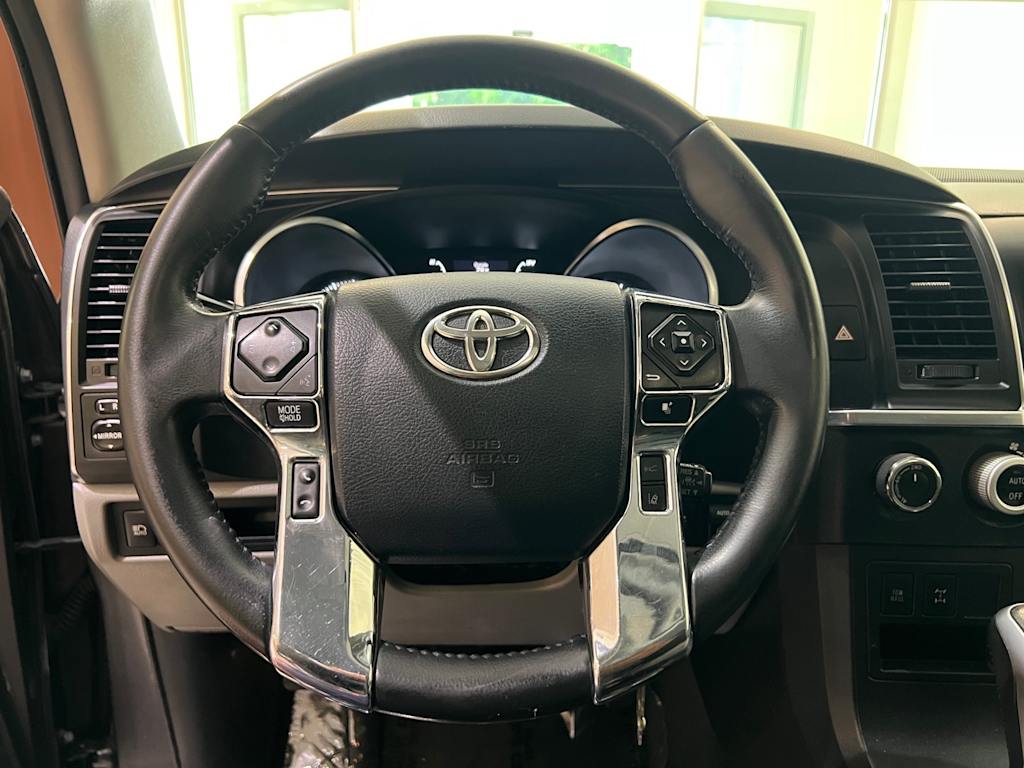 Thumbnail: 2018 Toyota Sequoia - 24