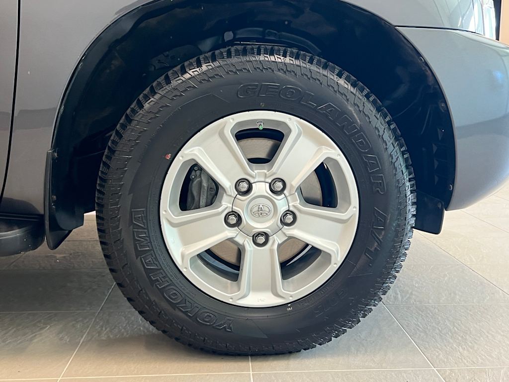 Thumbnail: 2018 Toyota Sequoia - 8