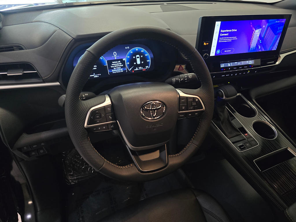 Thumbnail: 2025 Toyota Sienna - 2