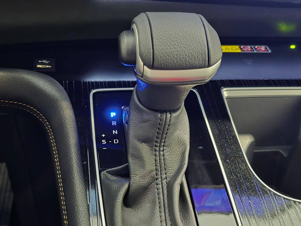 Thumbnail: 2025 Toyota Sienna - 17