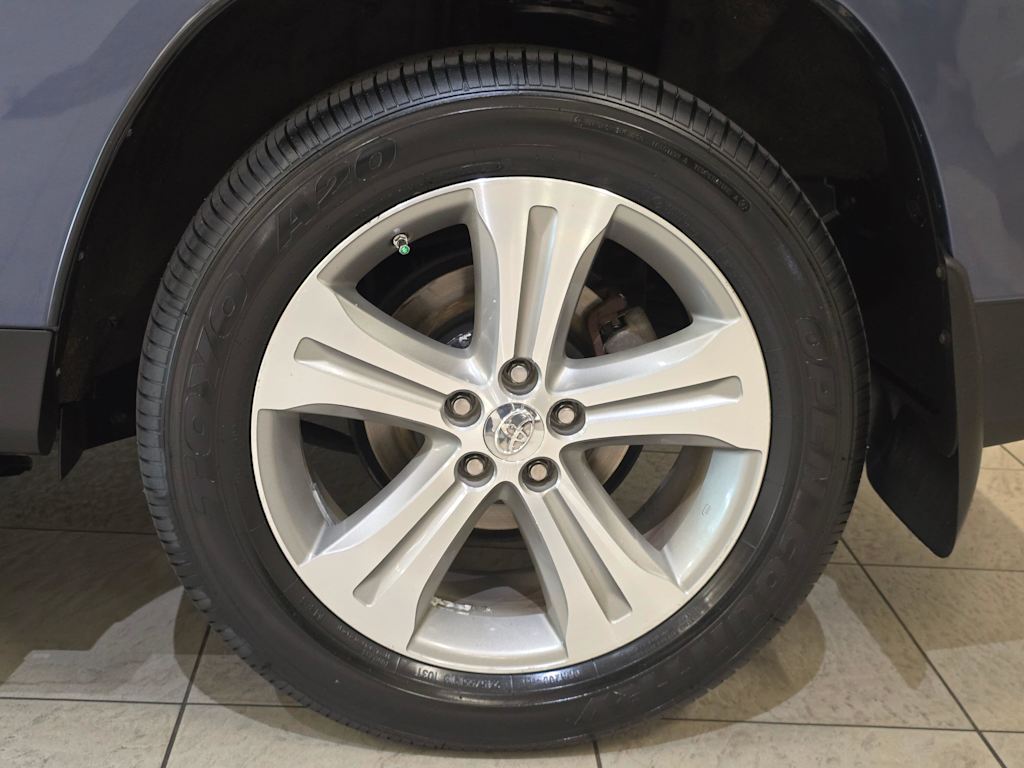 Thumbnail: 2013 Toyota Highlander - 7
