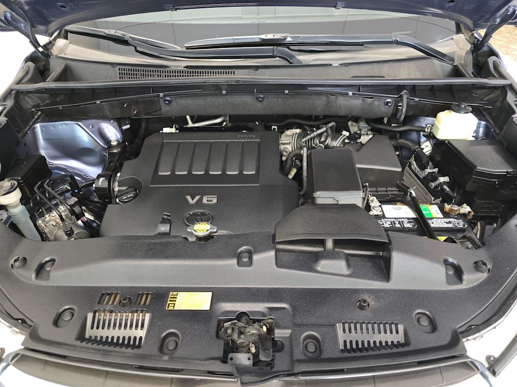 Thumbnail: 2015 Toyota Highlander - 8