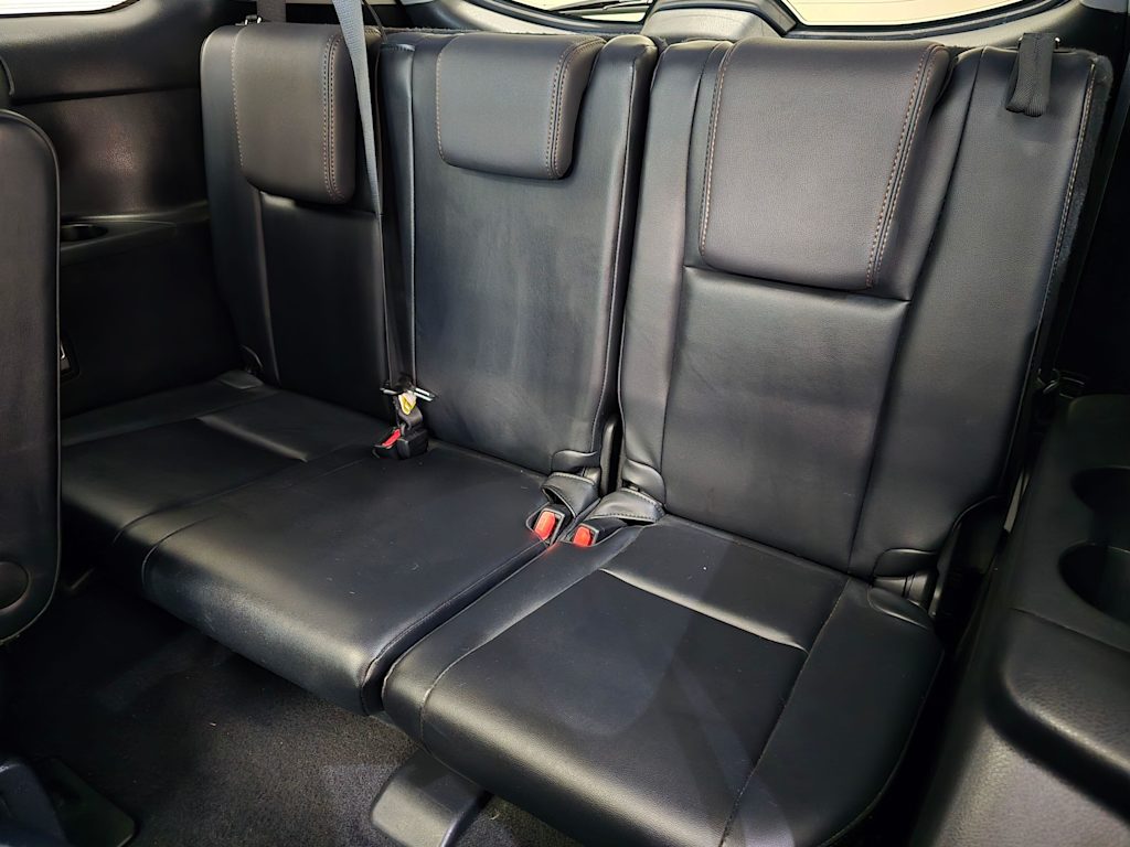 Thumbnail: 2015 Toyota Highlander - 30