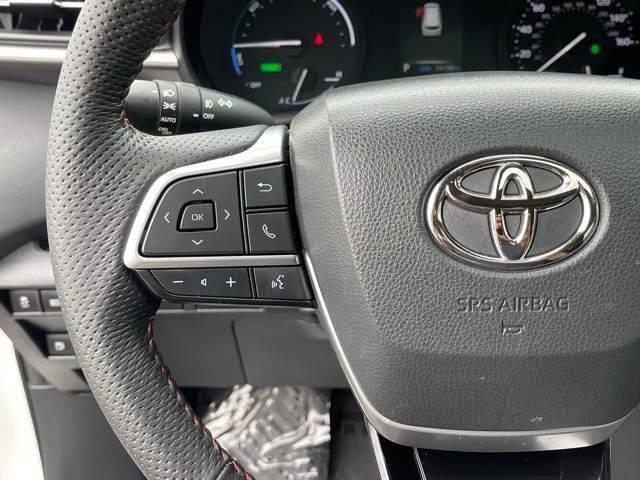 2023 Toyota Sienna XSE 26