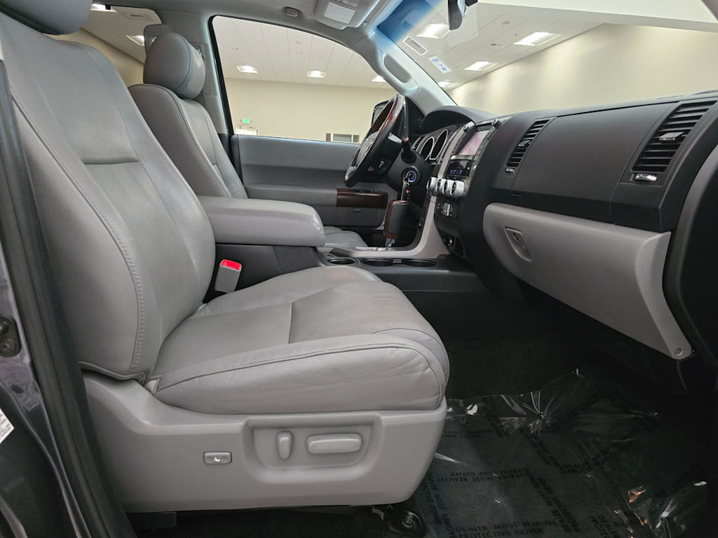 Thumbnail: 2012 Toyota Sequoia - 34