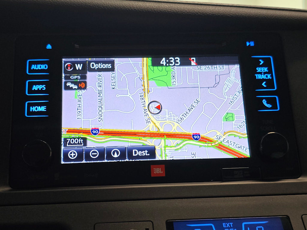Thumbnail: 2017 Toyota Sienna - 22