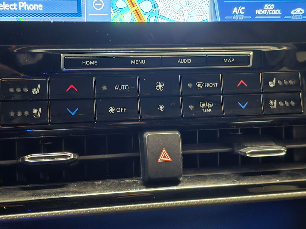 Thumbnail: 2021 Toyota Highlander - 23