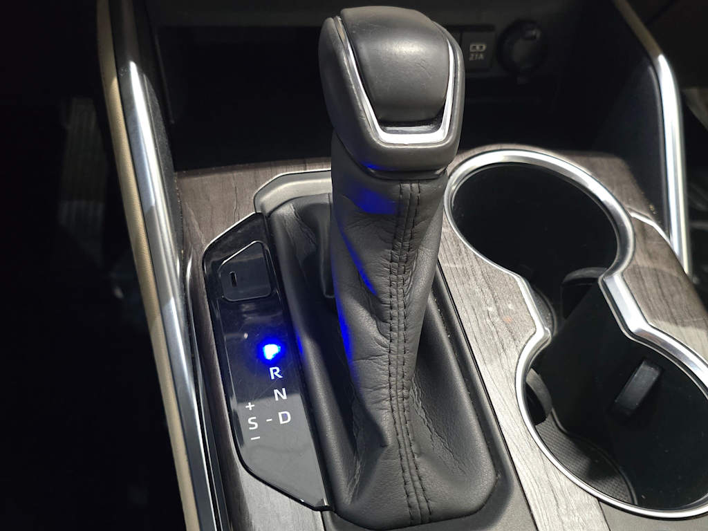 Thumbnail: 2020 Toyota Highlander - 16