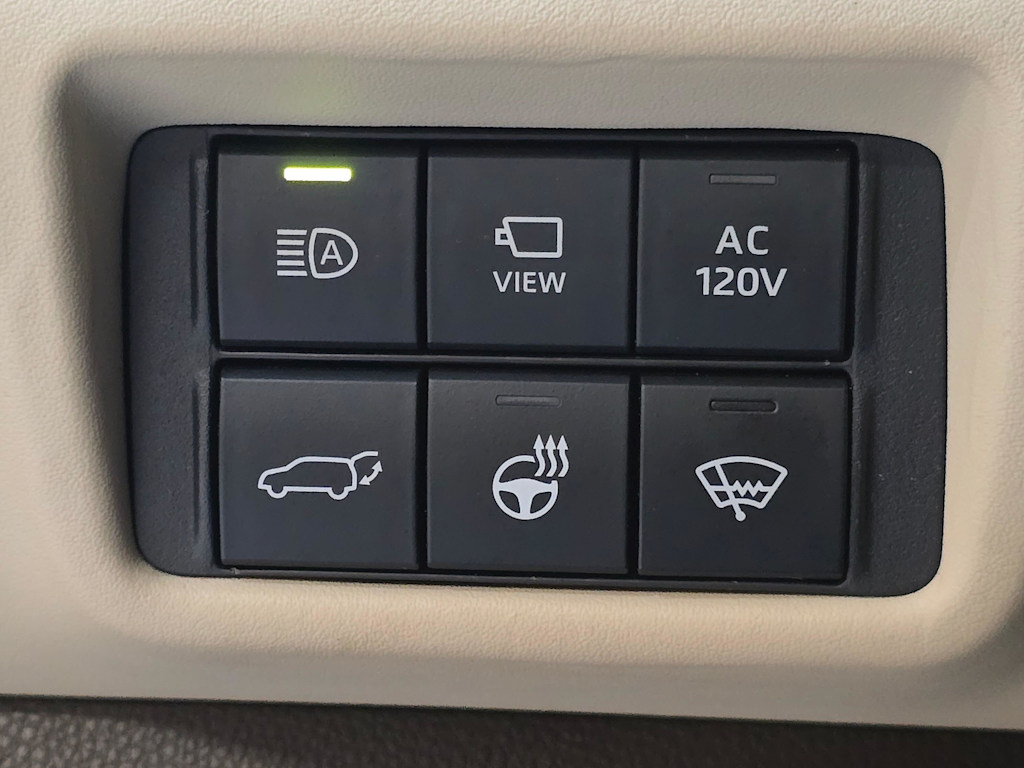 Thumbnail: 2020 Toyota Highlander - 24