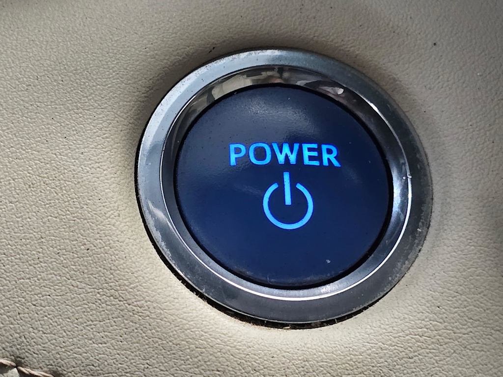 Thumbnail: 2020 Toyota Highlander - 25