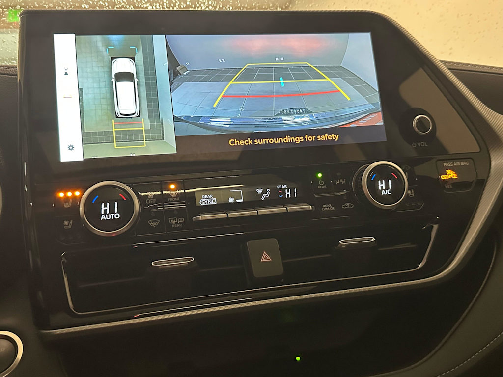 Thumbnail: 2025 Toyota Highlander - 16