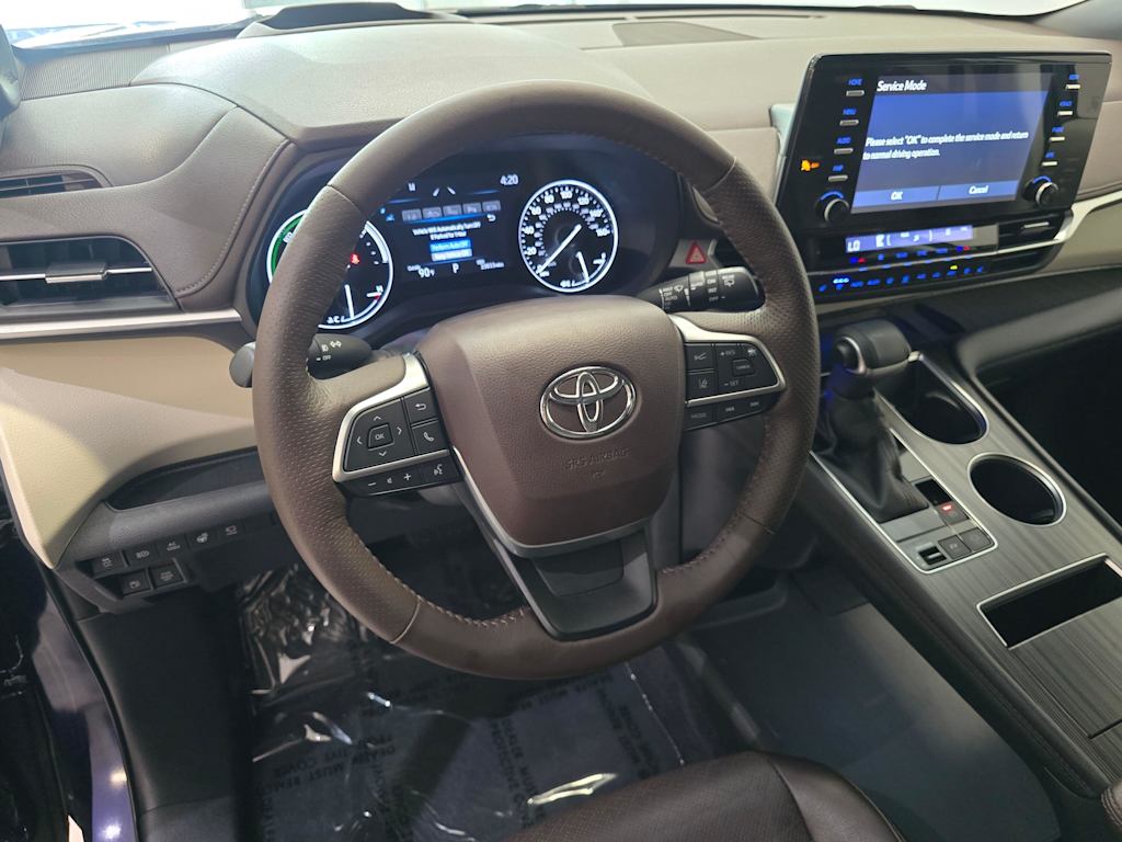 Thumbnail: 2021 Toyota Sienna - 2
