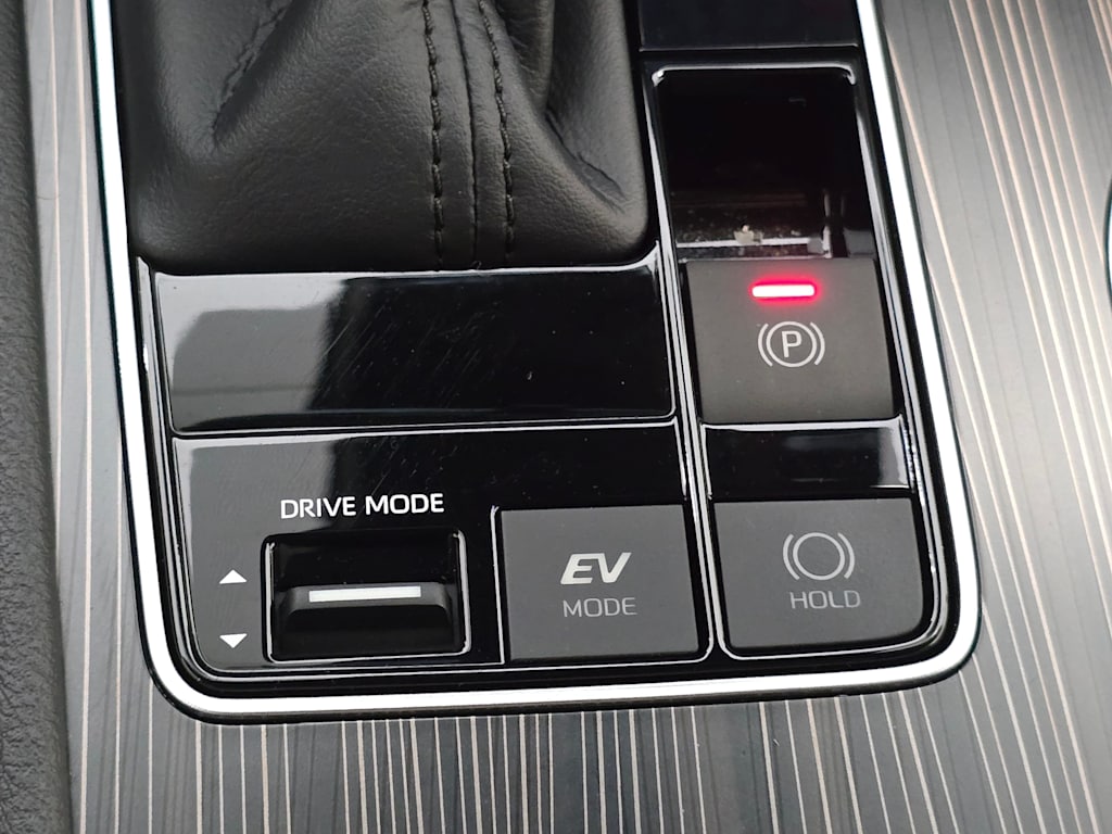 Thumbnail: 2021 Toyota Sienna - 25