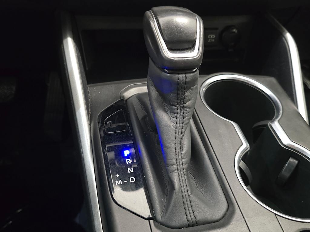Thumbnail: 2020 Toyota Highlander - 17