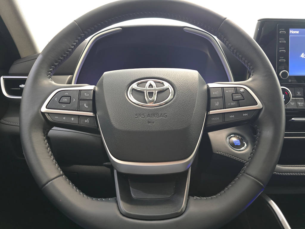 Thumbnail: 2022 Toyota Highlander - 13