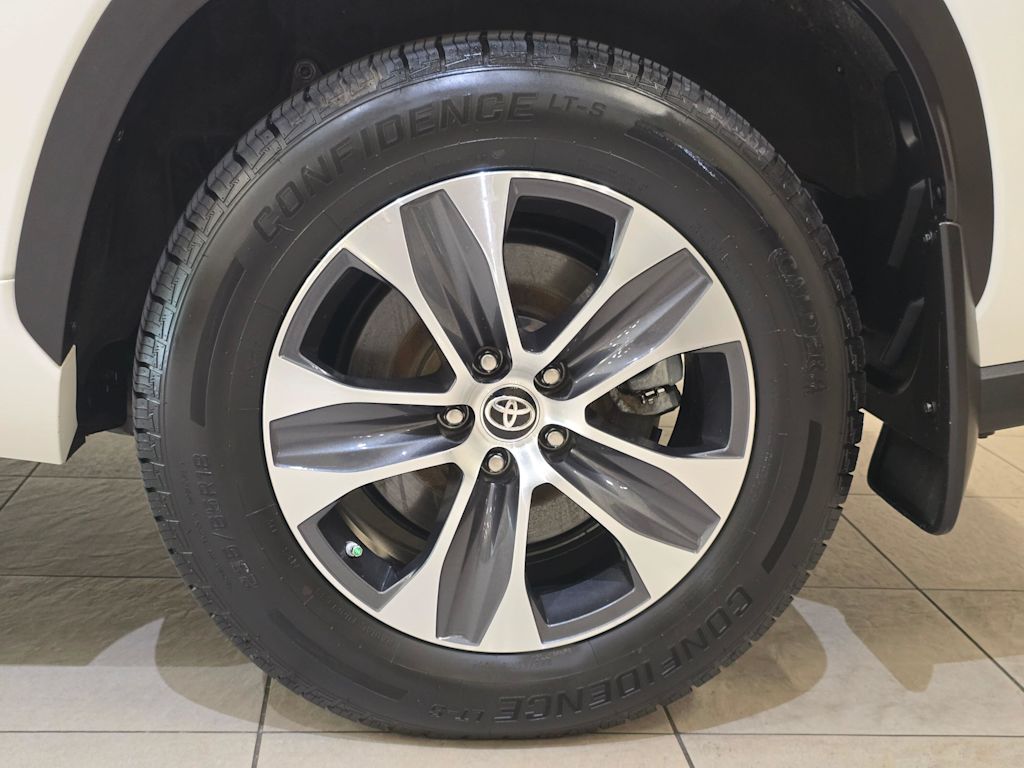 Thumbnail: 2020 Toyota Highlander - 8