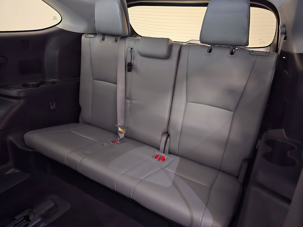 Thumbnail: 2020 Toyota Highlander - 28