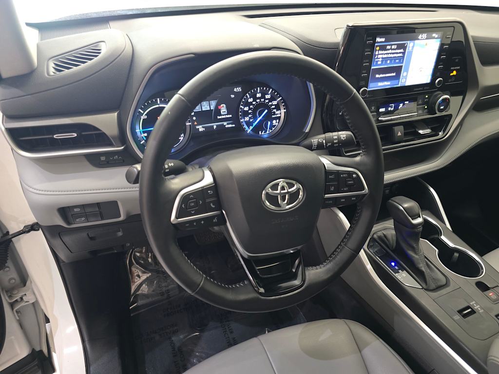 Thumbnail: 2020 Toyota Highlander - 2