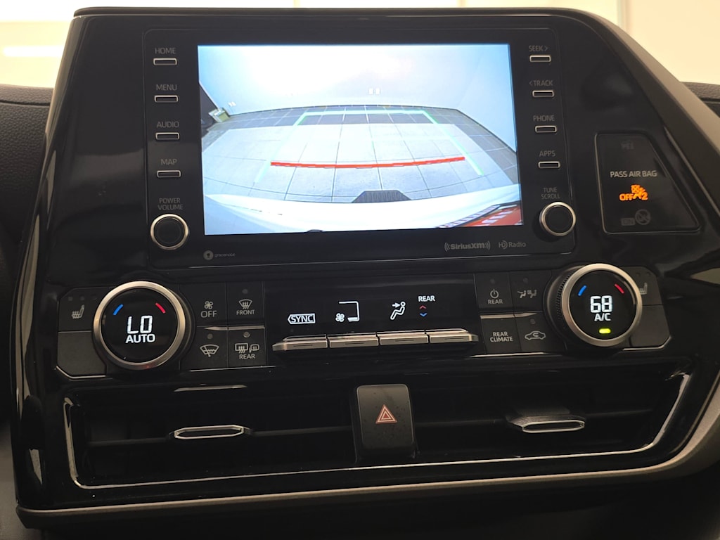 Thumbnail: 2020 Toyota Highlander - 15