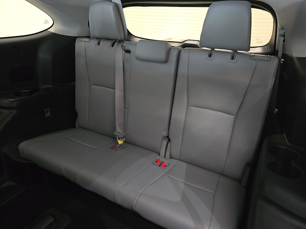 Thumbnail: 2020 Toyota Highlander - 33