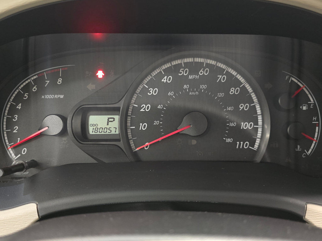 Thumbnail: 2011 Toyota Sienna - 18