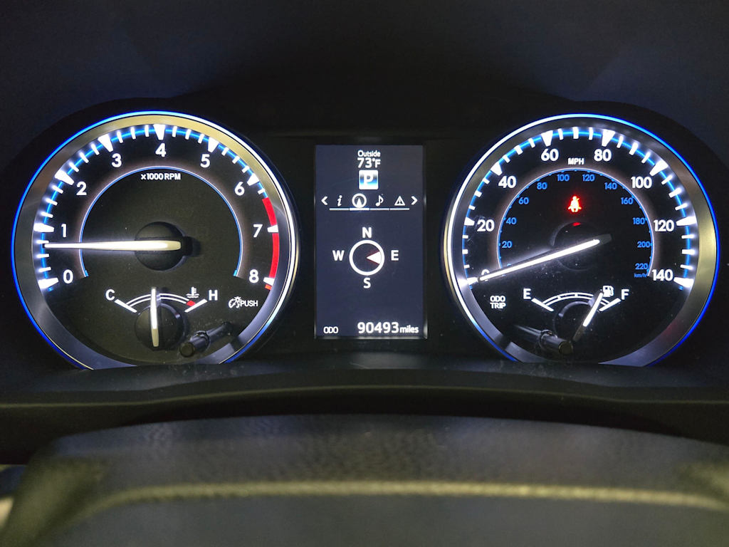 Thumbnail: 2014 Toyota Highlander - 18