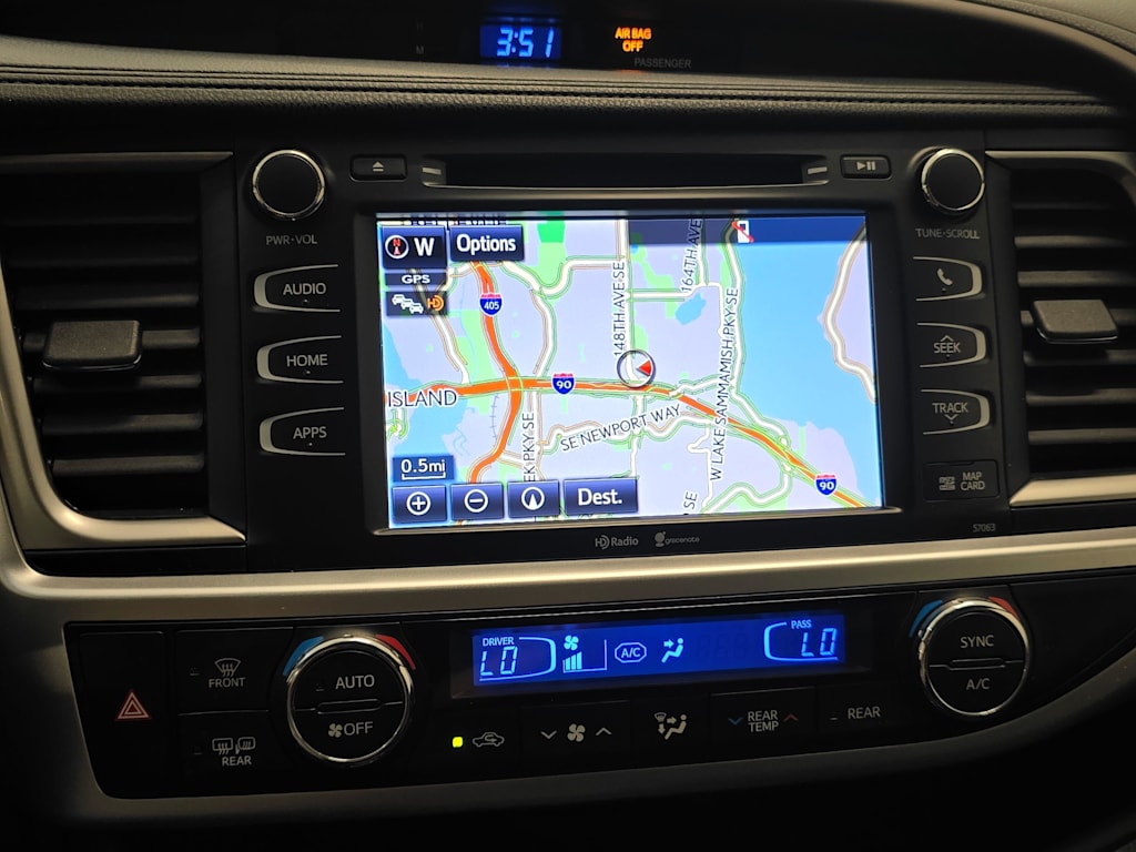 Thumbnail: 2014 Toyota Highlander - 22