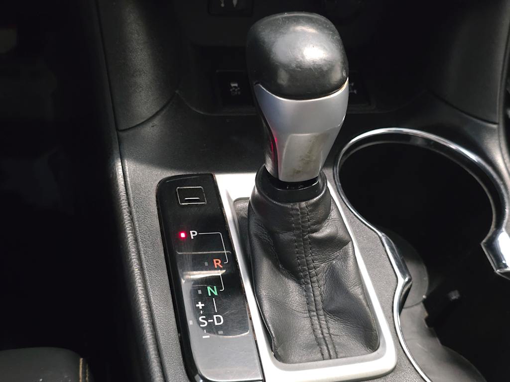 Thumbnail: 2015 Toyota Highlander - 17