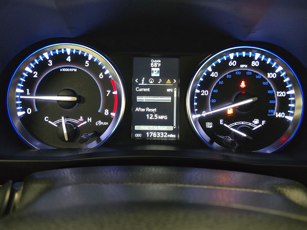 Thumbnail: 2015 Toyota Highlander - 18