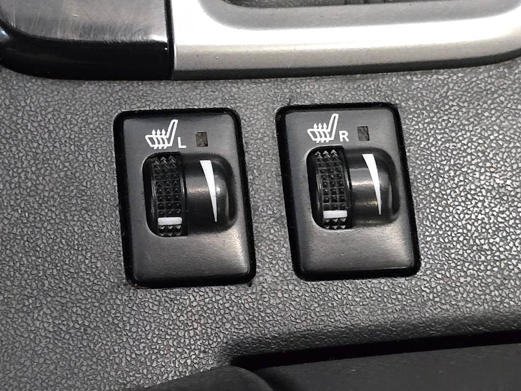 Thumbnail: 2015 Toyota Highlander - 25