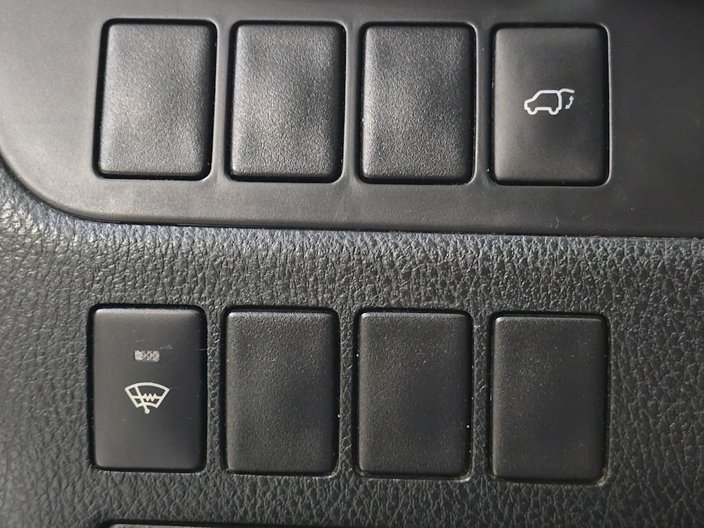Thumbnail: 2015 Toyota Highlander - 26