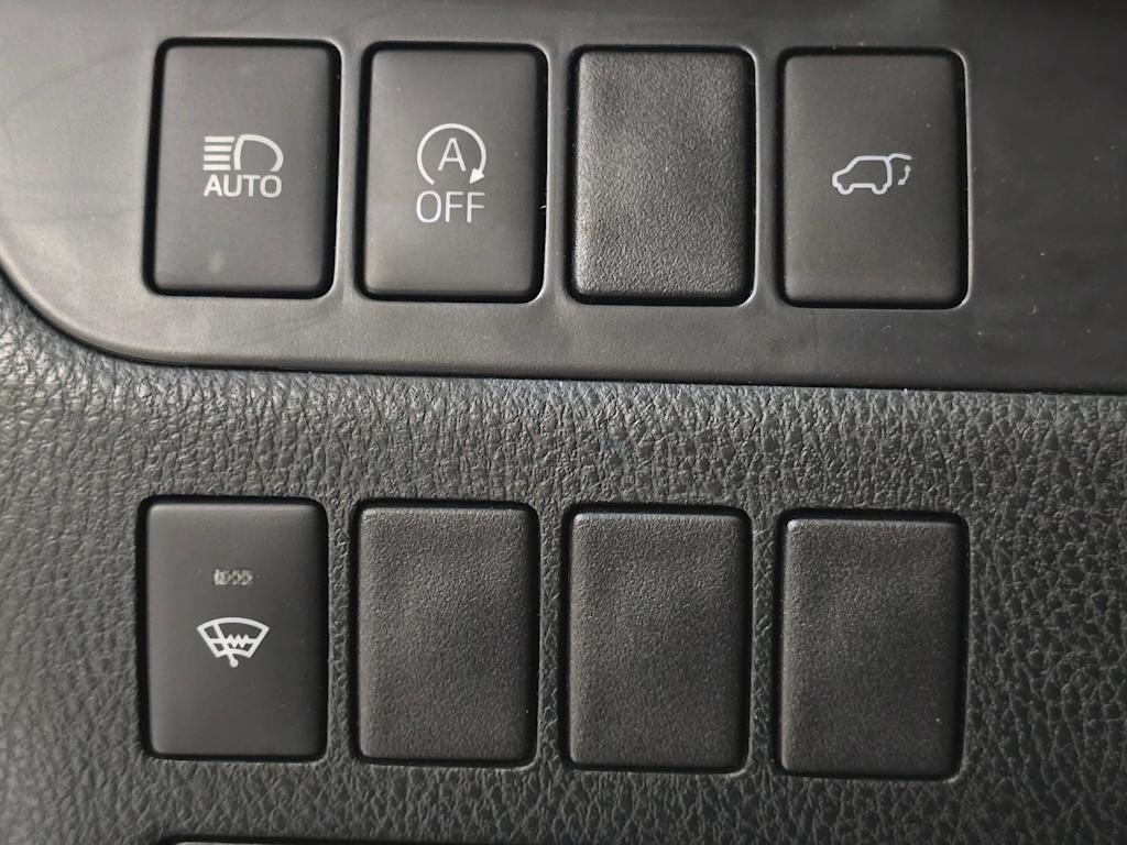 Thumbnail: 2019 Toyota Highlander - 25