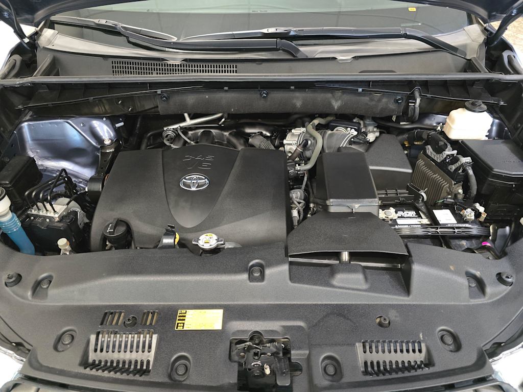 Thumbnail: 2019 Toyota Highlander - 9