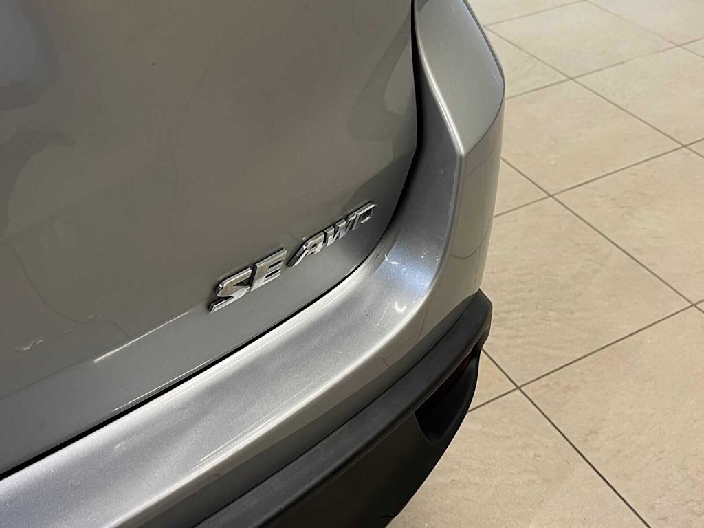 Thumbnail: 2019 Toyota Highlander - 7